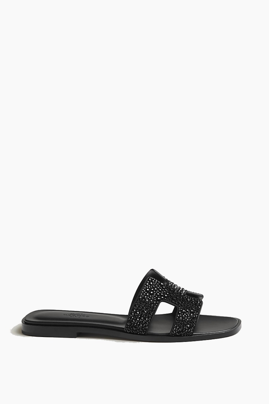 hermes-oran-crystal-velvet-sandal-front-view صندل هيرمس أوران نسائي – جلد ماعز مخملي مرصع بالكريستال - الصورة 1