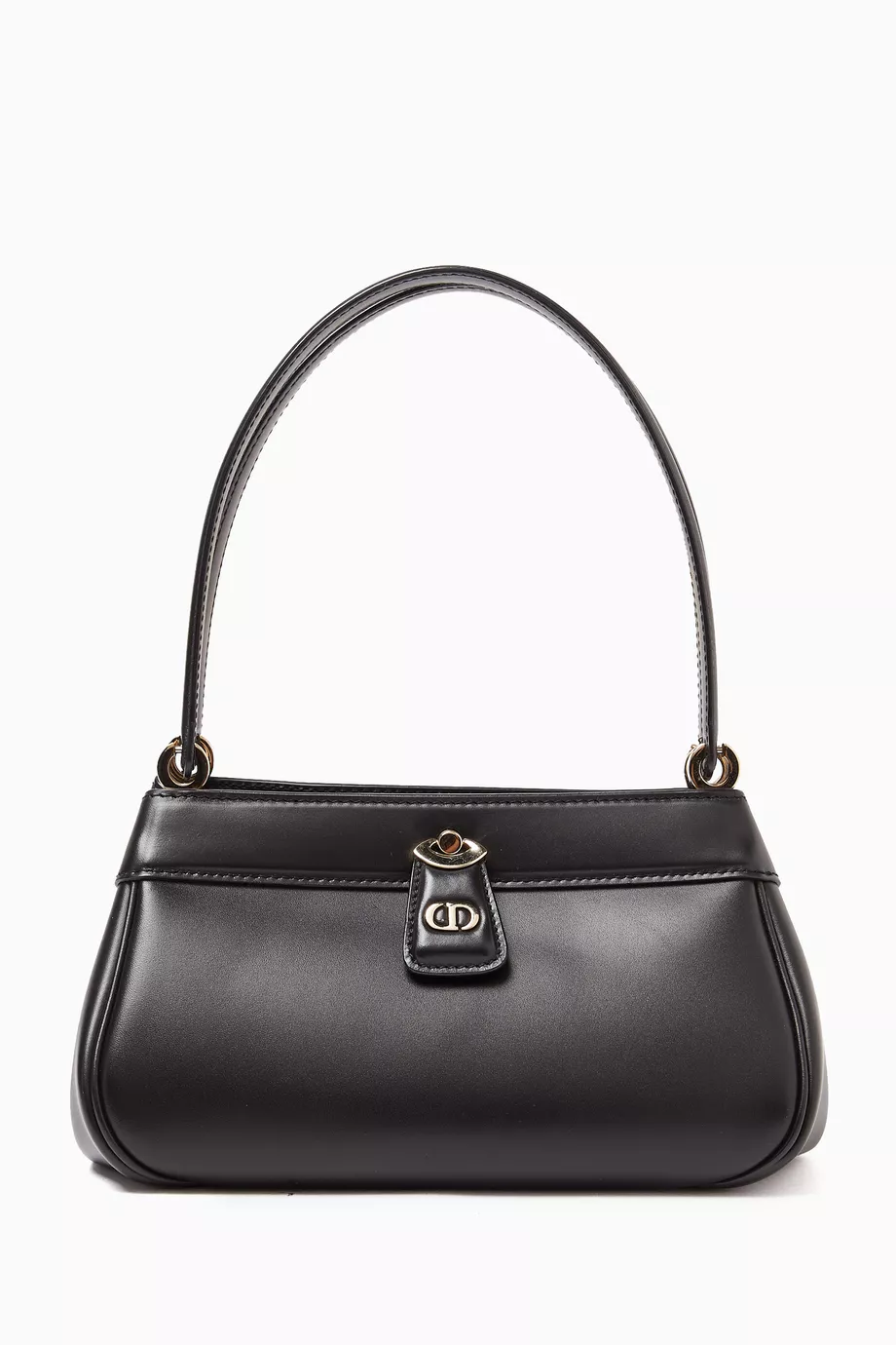dior-leather-texture-closeup شنطة ديور | أسود - مشبك CD - مقابض أنيقة - الصورة 1