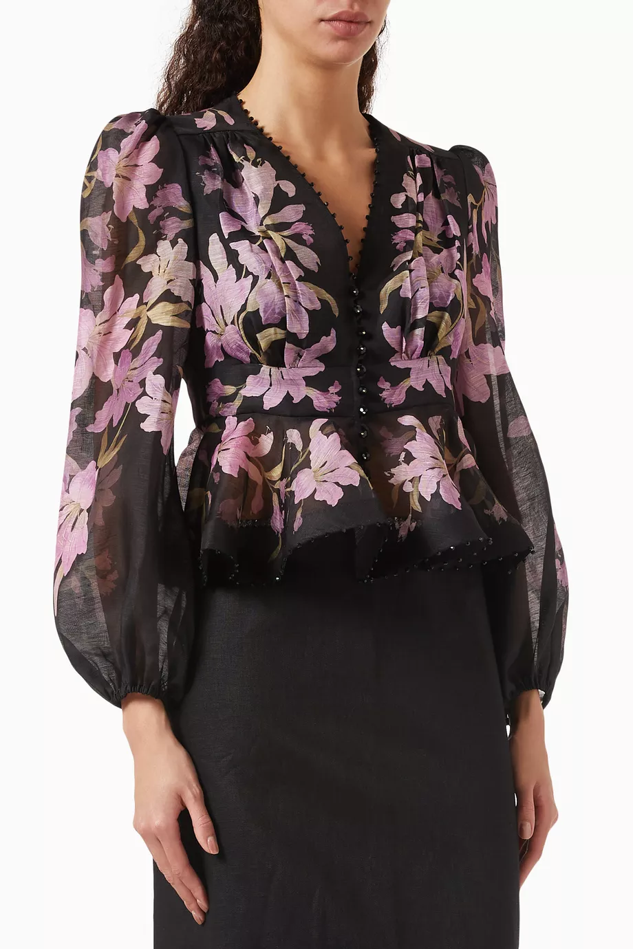 zimmermann-linen-silk-blend-fabric-texture بلوزة زيمرمان | مزيج كتان مريح - تطريز خرز - أكمام منفوخة - الصورة 1